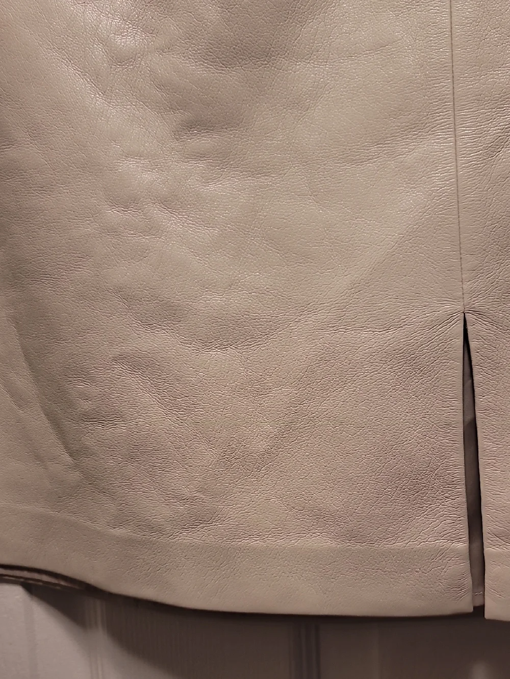 Sunday Best Cream Faux Leather Mini Skirt with Front Slit, Size 4 - Picture 2 of 6